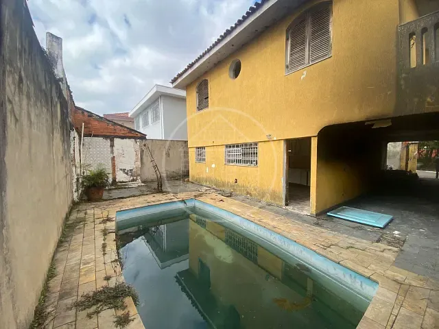 Sobrado com 260m² 4 quartos e 2 banheiros, à venda, no bairro Jardim Santa Helena em São Paulo