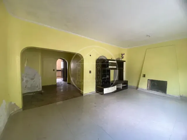 Sobrado com 260m² 4 quartos e 2 banheiros, à venda, no bairro Jardim Santa Helena em São Paulo