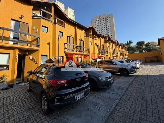 Sobrado 3 quartos e 2 banheiros, à venda, no bairro Cidade Líder em São Paulo