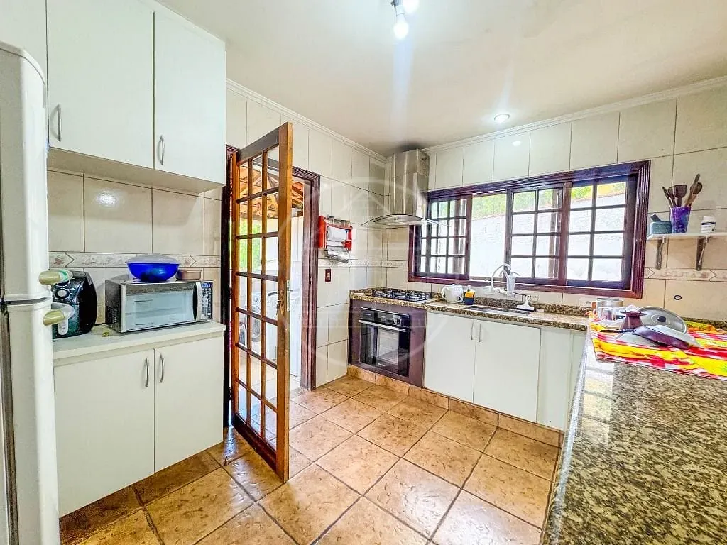 Sobrado, 5 quartos, 238 m² - Foto 6