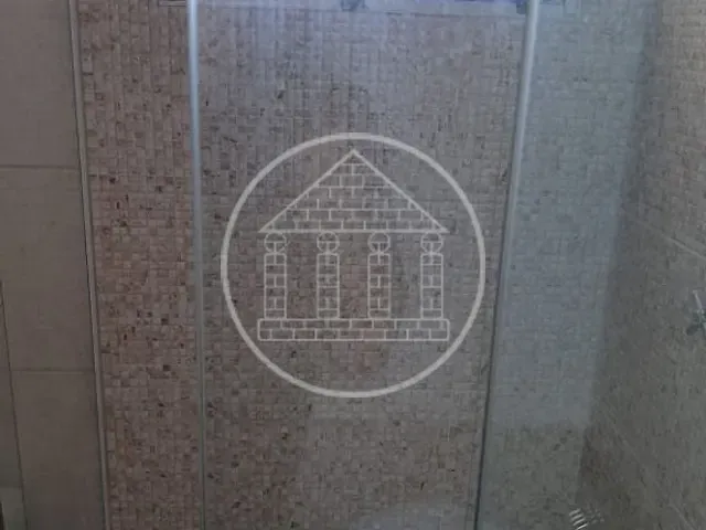 Sobrado com 243m² 4 quartos e 2 banheiros, à venda, no bairro Embu Mirim em Itapecerica da Serra
