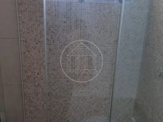 Sobrado com 243m² 4 quartos e 2 banheiros, à venda, no bairro Embu Mirim em Itapecerica da Serra