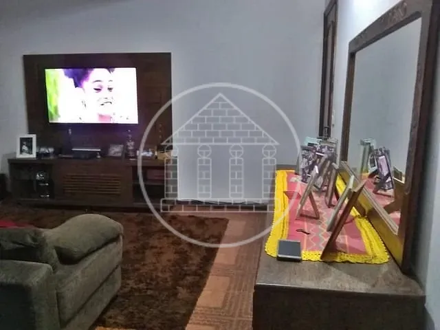 Sobrado com 324m² 6 quartos e 6 banheiros, à venda, no bairro Jardim Maria Luiza em São Paulo