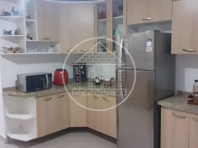 Sobrado com 125m² 3 quartos e 2 banheiros, à venda, no bairro Jardim Beatriz em São Paulo