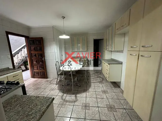Sobrado 4 quartos e 2 banheiros, à venda, no bairro Cidade Líder em São Paulo