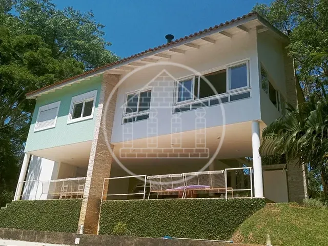 Sobrado com 1560m² 3 quartos e 3 banheiros, à venda, no bairro Lagoa Grande em Embu-Guaçu