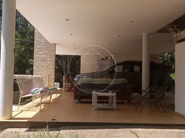 Sobrado com 1560m² 3 quartos e 3 banheiros, à venda, no bairro Lagoa Grande em Embu-Guaçu