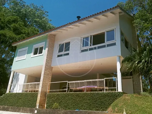 Sobrado com 1560m² 3 quartos e 3 banheiros, à venda, no bairro Lagoa Grande em Embu-Guaçu