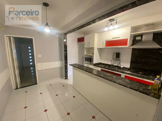 Sobrado 4 quartos e 3 banheiros, à venda, no bairro Vila Aricanduva em São Paulo