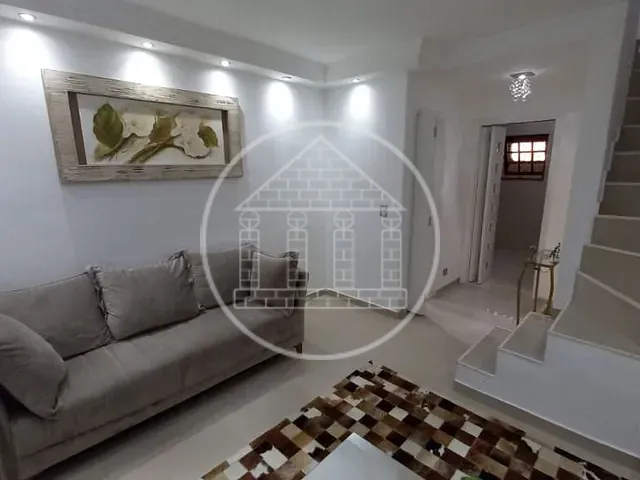 Sobrado com 110m² 2 quartos e 1 banheiro, à venda, no bairro Parque Munhoz em São Paulo