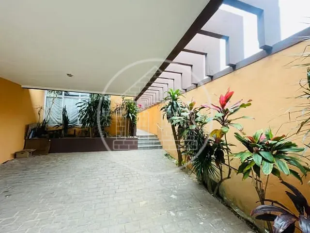 Sobrado com 242m² 3 quartos e 4 banheiros, à venda, no bairro Vila Friburgo em São Paulo