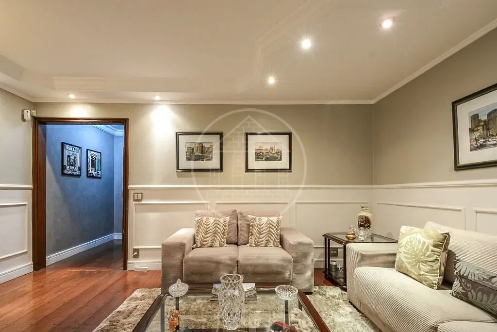 Sobrado, 3 quartos, 215 m² - Foto 2