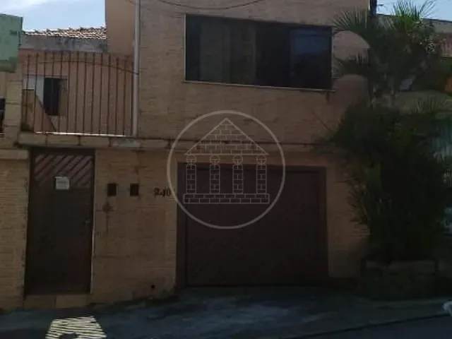 Sobrado com 250m² 4 quartos e 2 banheiros, à venda, no bairro Jardim Ipê em São Paulo