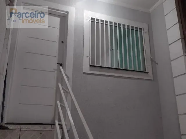 Sobrado 2 quartos e 1 banheiro, para alugar, no bairro Parada XV de Novembro em São Paulo
