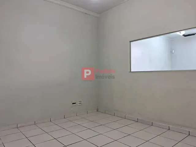 Sobrado com 175m², para alugar, no bairro Campo Belo em São Paulo