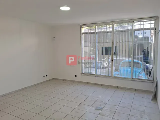 Sobrado com 175m², para alugar, no bairro Campo Belo em São Paulo