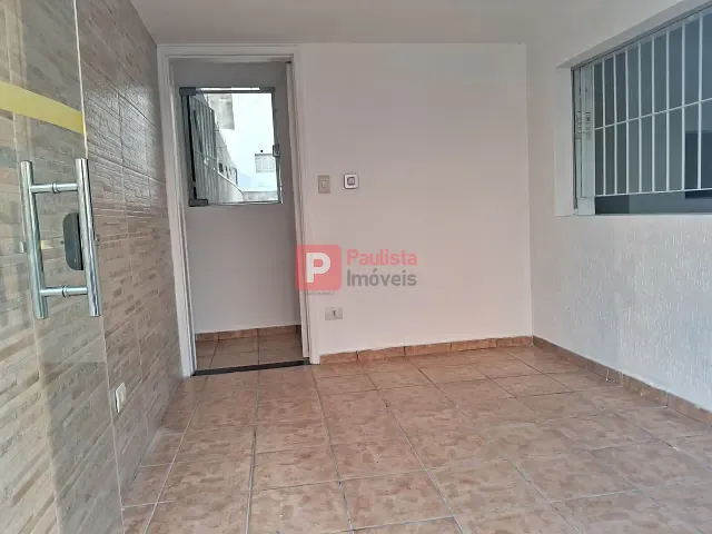 Sobrado com 175m², para alugar, no bairro Campo Belo em São Paulo