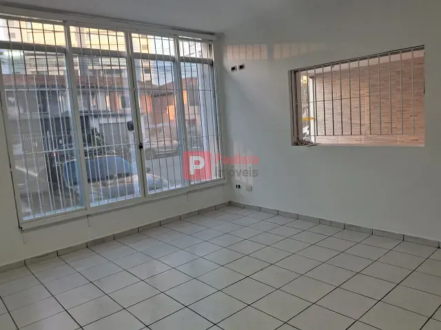 Sobrado com 175m², para alugar, no bairro Campo Belo em São Paulo