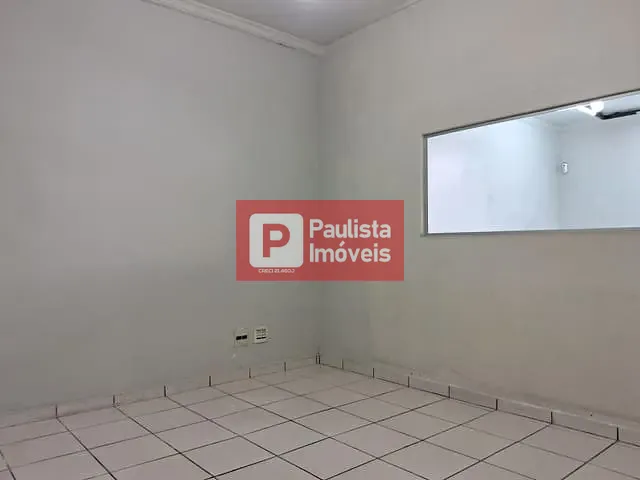 Sobrado com 175m², para alugar, no bairro Campo Belo em São Paulo