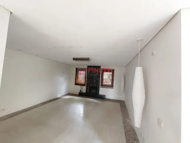 Sobrado 3 quartos e 8 banheiros, para alugar, no bairro Parque Terra Nova II em São Bernardo do Campo
