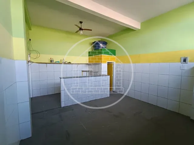 Sobrado com 350m² 4 quartos e 3 banheiros, à venda, no bairro Jardim Noronha em São Paulo