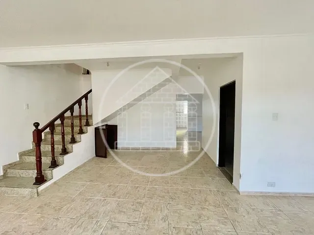 Sobrado com 250m² 4 quartos e 4 banheiros, à venda, no bairro Jardim Campinas em São Paulo