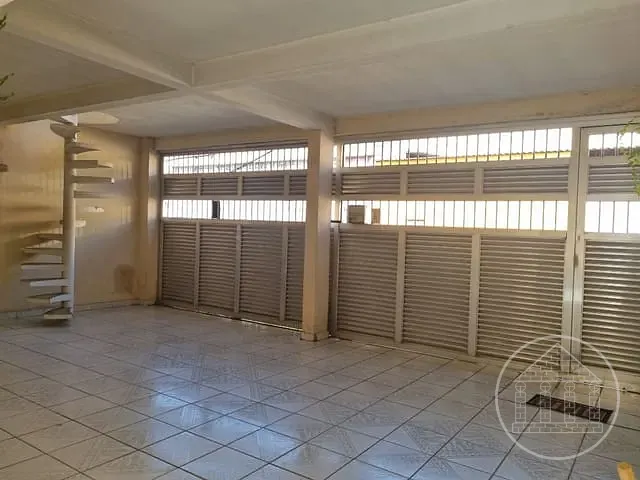 Sobrado com 168m² 3 quartos e 2 banheiros, à venda, no bairro Parque Planalto em São Paulo