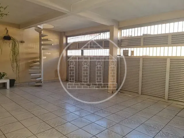 Sobrado com 168m² 3 quartos e 2 banheiros, à venda, no bairro Parque Planalto em São Paulo