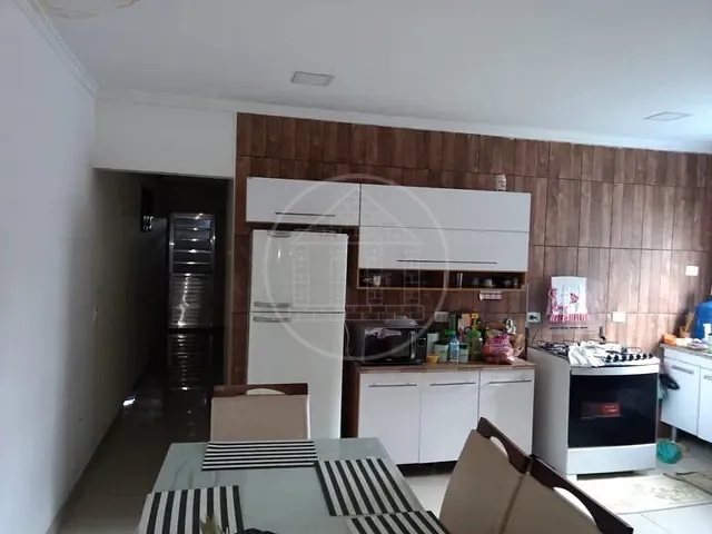 Sobrado com 216m² 4 quartos e 2 banheiros, à venda, no bairro Balneário São José em São Paulo