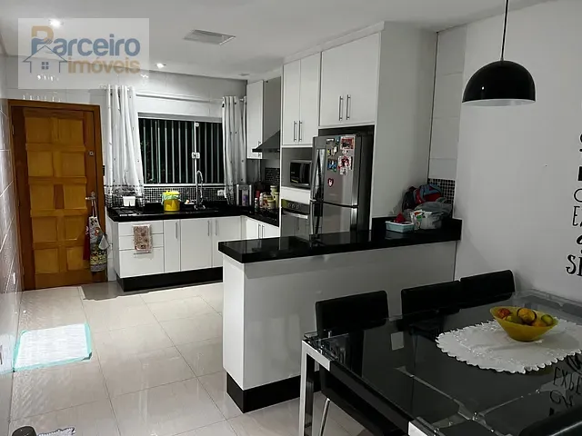 Sobrado com 210m² 3 quartos e 4 banheiros, à venda, no bairro Vila Guilhermina em São Paulo