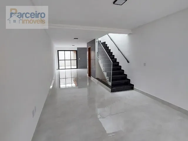 Sobrado 3 quartos e 1 banheiro, à venda, no bairro Vila Buenos Aires em São Paulo