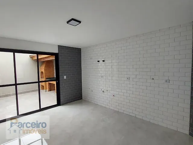Sobrado 3 quartos e 1 banheiro, à venda, no bairro Vila Buenos Aires em São Paulo