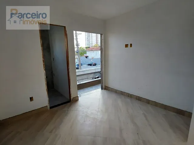 Sobrado 2 quartos e 2 banheiros, à venda, no bairro Vila Ré em São Paulo
