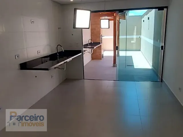 Sobrado 3 quartos e 1 banheiro, à venda, no bairro Cidade Líder em São Paulo