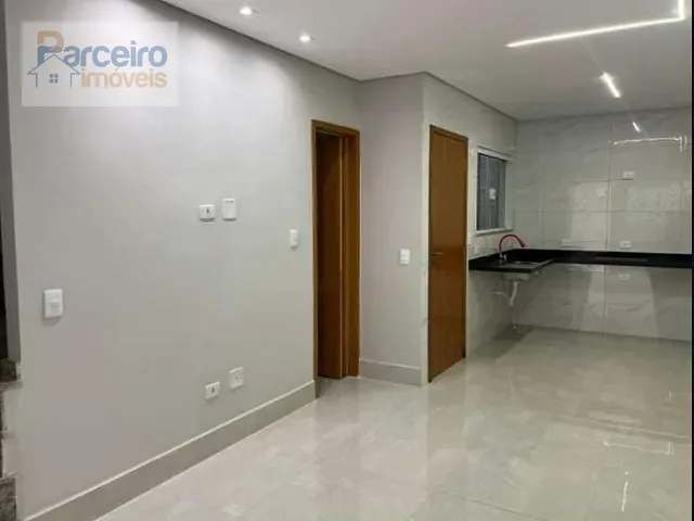 Sobrado 2 quartos e 1 banheiro, à venda, no bairro Vila Esperança em São Paulo