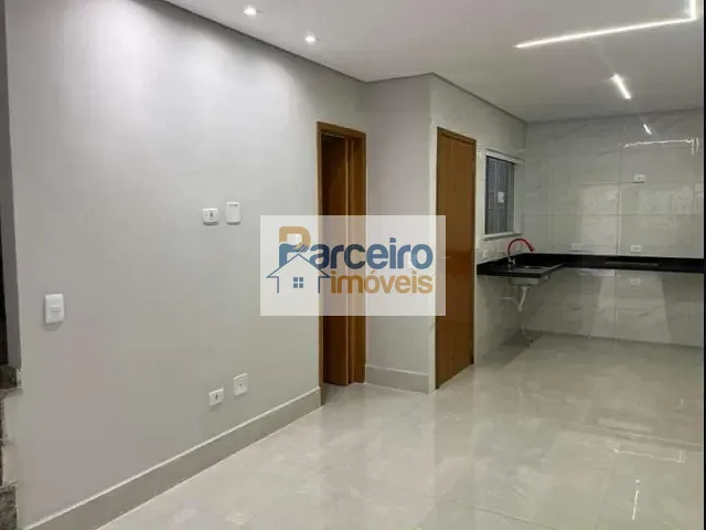 Sobrado 2 quartos e 1 banheiro, à venda, no bairro Vila Esperança em São Paulo