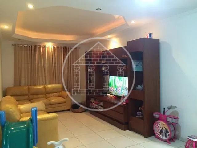 Sobrado com 125m² 4 quartos e 2 banheiros, à venda, no bairro Jardim Guarapiranga em São Paulo