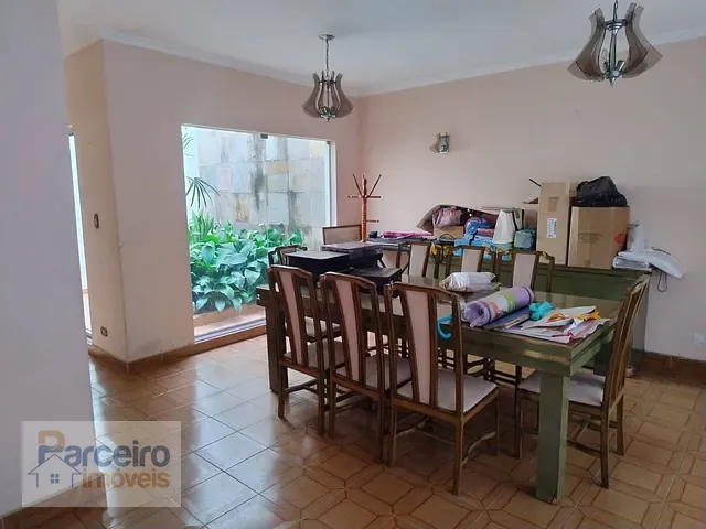 Sobrado com 300m² 4 quartos e 2 banheiros, à venda ou para alugar, no bairro Vila Carrão em São Paulo