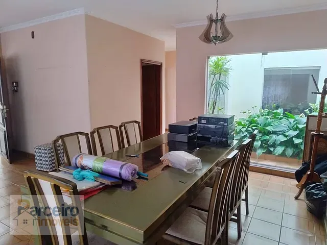 Sobrado com 300m² 4 quartos e 2 banheiros, à venda ou para alugar, no bairro Vila Carrão em São Paulo