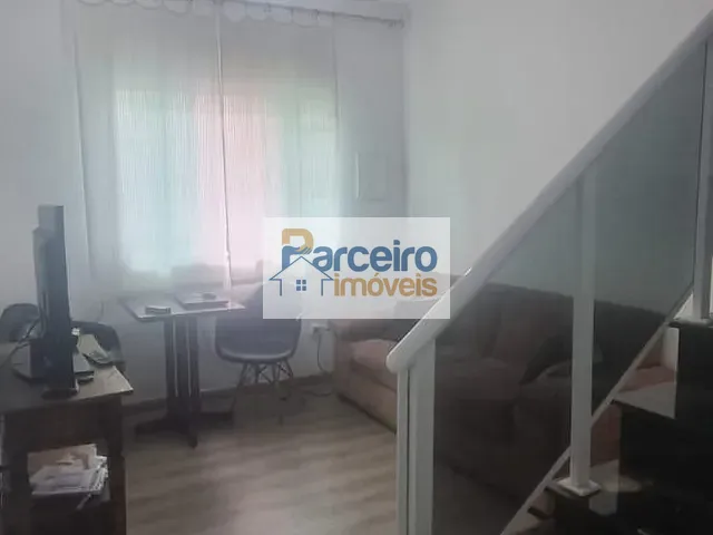Sobrado 3 quartos e 2 banheiros, à venda, no bairro Vila Aricanduva em São Paulo