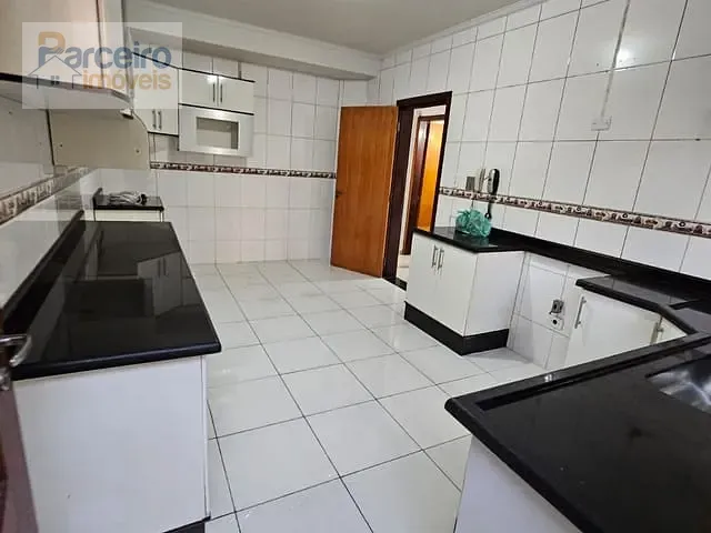 Sobrado com 201m² 4 quartos e 3 banheiros, à venda, no bairro Vila Aricanduva em São Paulo