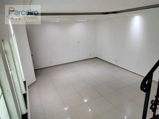 Sobrado com 201m² 4 quartos e 3 banheiros, à venda, no bairro Vila Aricanduva em São Paulo