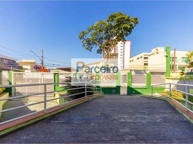 Sobrado com 201m² 4 quartos e 3 banheiros, à venda, no bairro Vila Aricanduva em São Paulo