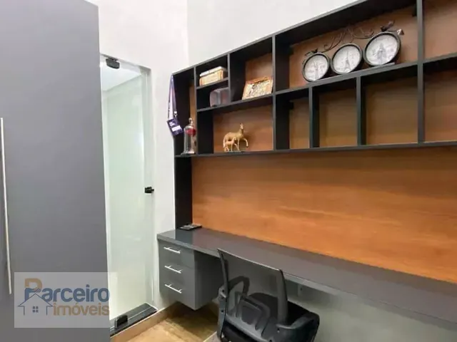 Sobrado com 250m² 3 quartos e 2 banheiros, à venda, no bairro Cidade Patriarca em São Paulo