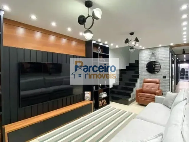 Sobrado com 250m² 3 quartos e 2 banheiros, à venda, no bairro Cidade Patriarca em São Paulo
