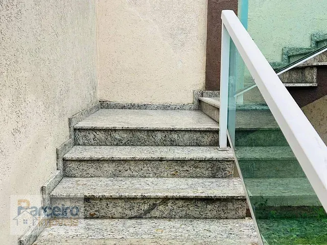 Sobrado com 128m² 3 quartos e 1 banheiro, à venda ou para alugar, no bairro Cidade Patriarca em São Paulo