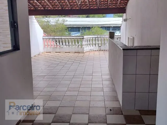 Sobrado 3 quartos e 3 banheiros, à venda, no bairro Cidade Satélite Santa Bárbara em São Paulo