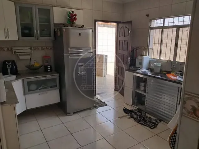 Sobrado com 250m² 3 quartos e 2 banheiros, à venda, no bairro Jardim Icaraí em São Paulo