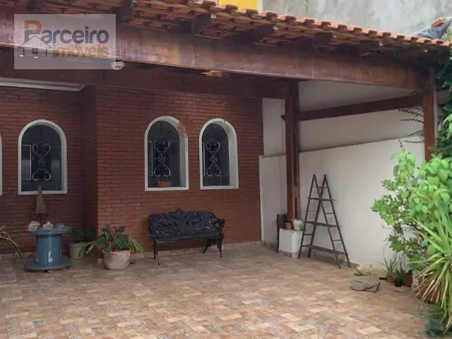 Sobrado 3 quartos e 2 banheiros, à venda, no bairro Vila Jacuí em São Paulo