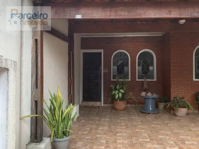 Sobrado 3 quartos e 2 banheiros, à venda, no bairro Vila Jacuí em São Paulo